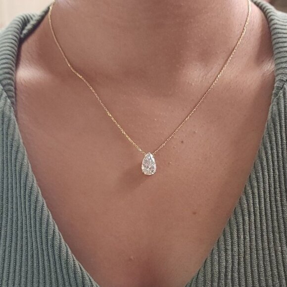 14Kt Gold 4 Ct IGI Certified Pear Shape Lab Grown Diamond Solitaire Pendant - Picture 1 of 9